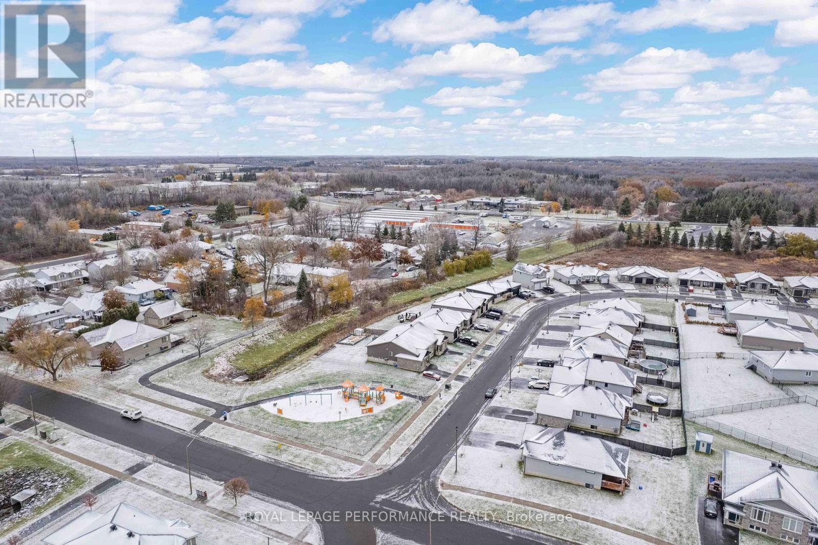 2305 Watson Crescent, Cornwall, ON - Outdoor With View