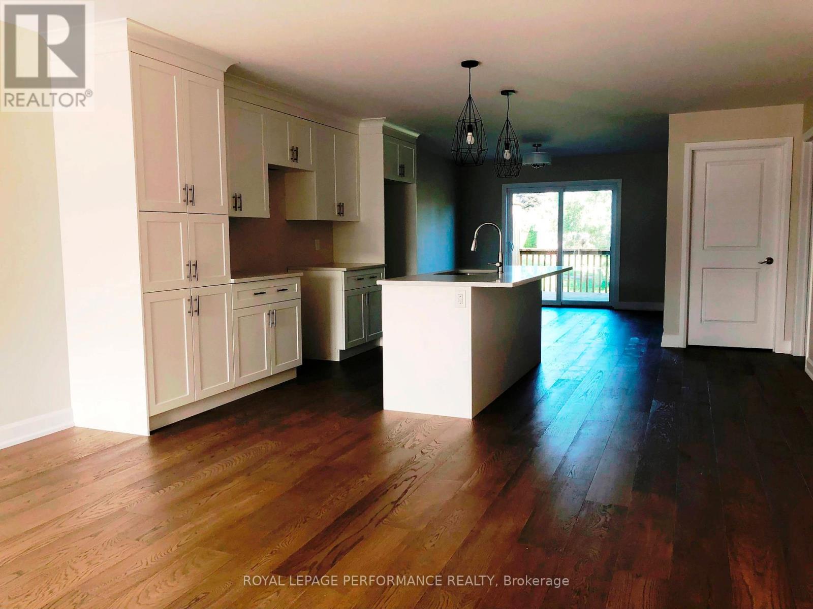 2305 Watson Crescent, Cornwall, ON - Indoor Photo Showing Kitchen