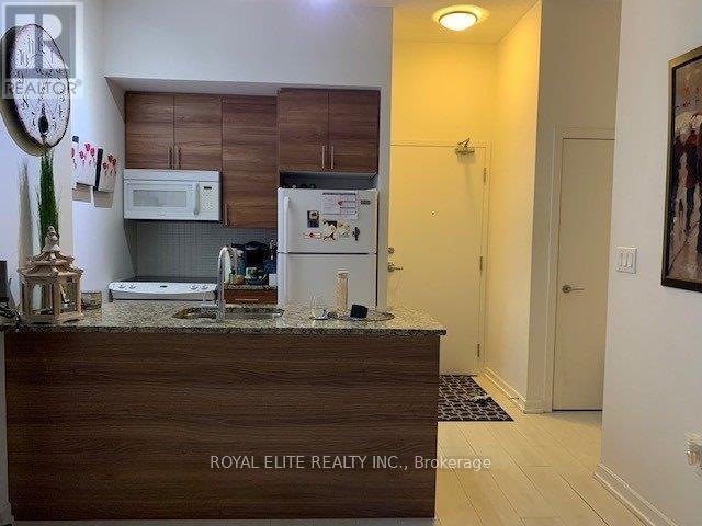 G06 - 70 Forest Manor Road, Toronto, ON - Indoor