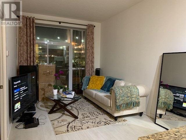 G06 - 70 Forest Manor Road, Toronto, ON - Indoor