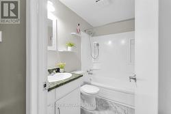 4 pc Bathroom - Second Level -