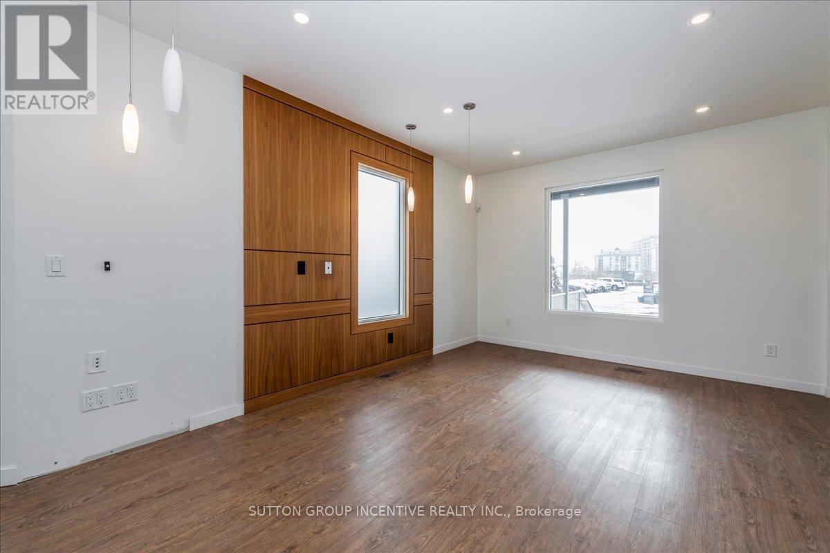 Main Floor 5 - 18 Worsley Street, Barrie, ON