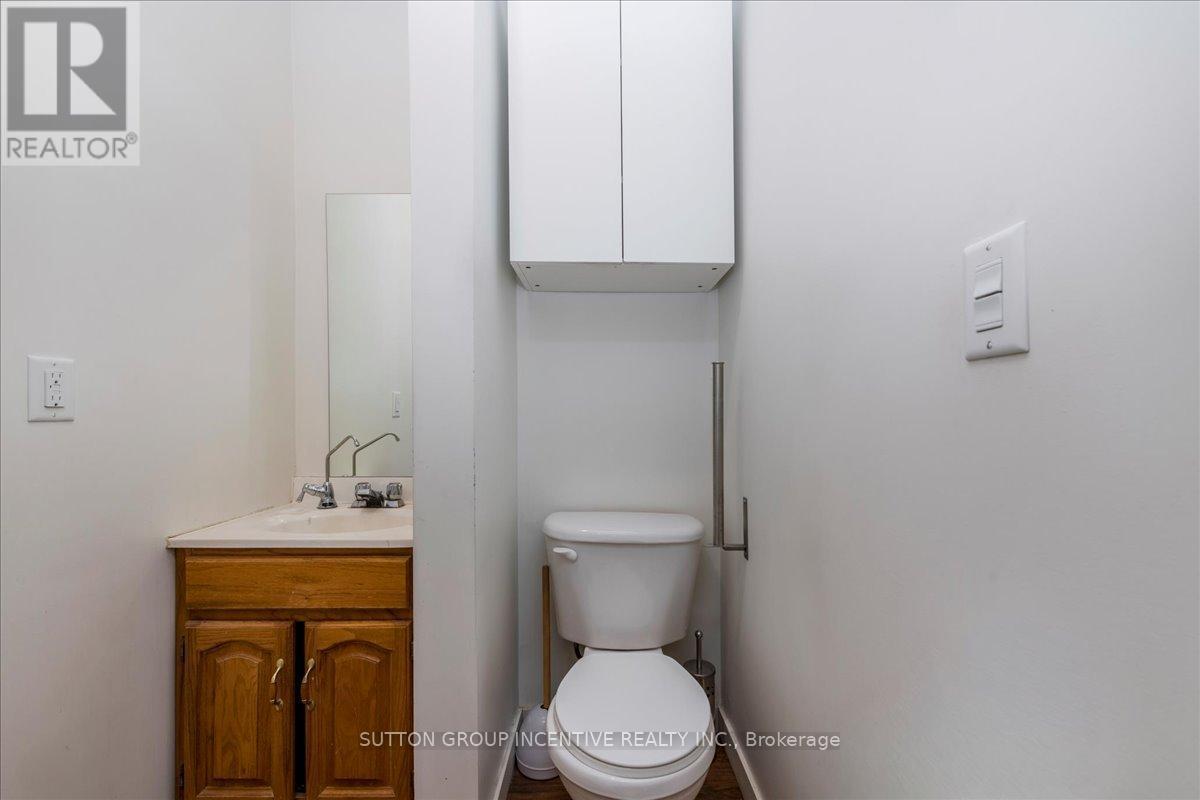 Main Floor 13 - 18 Worsley Street, Barrie, ON