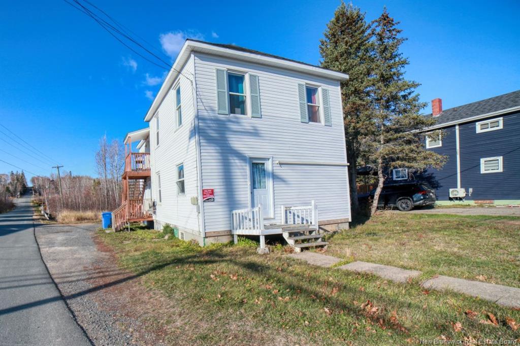 996-998 Riverside Dr, Bathurst, NB