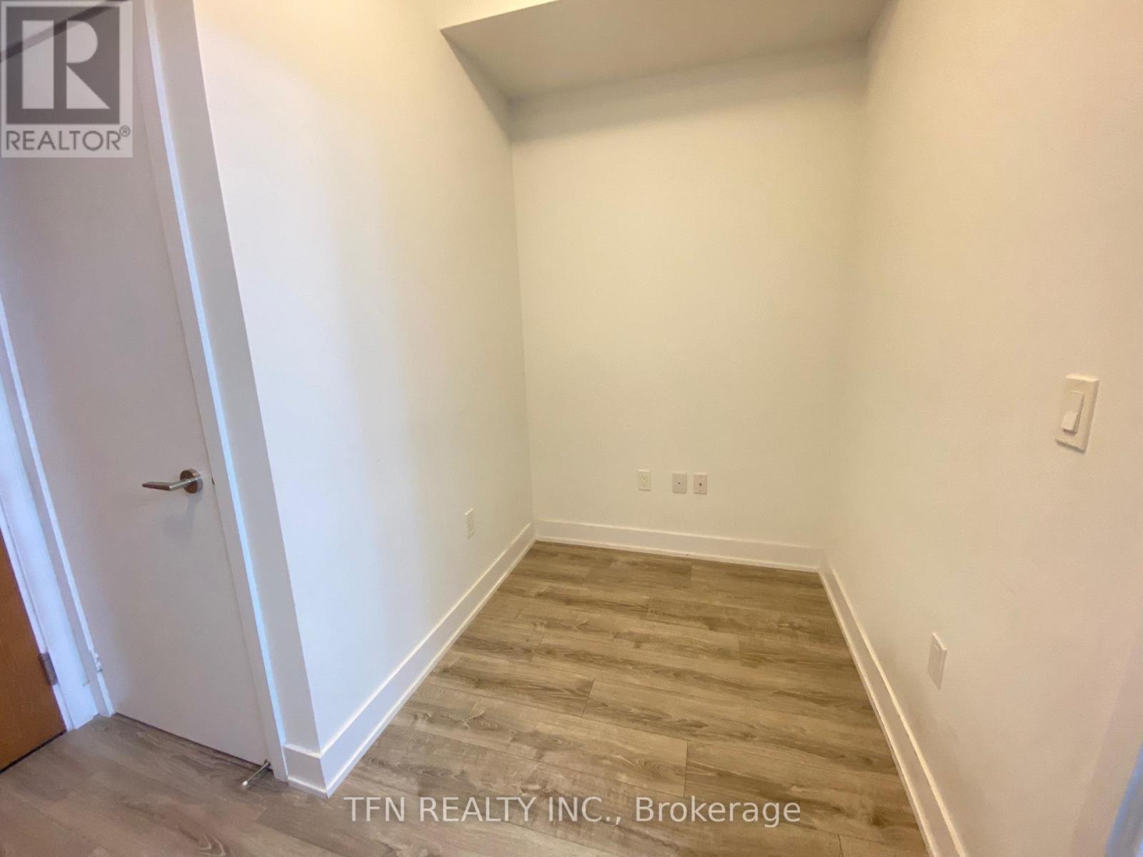 2305 - 20 Shore Breeze Drive, Toronto, ON - Indoor Photo Showing Other Room