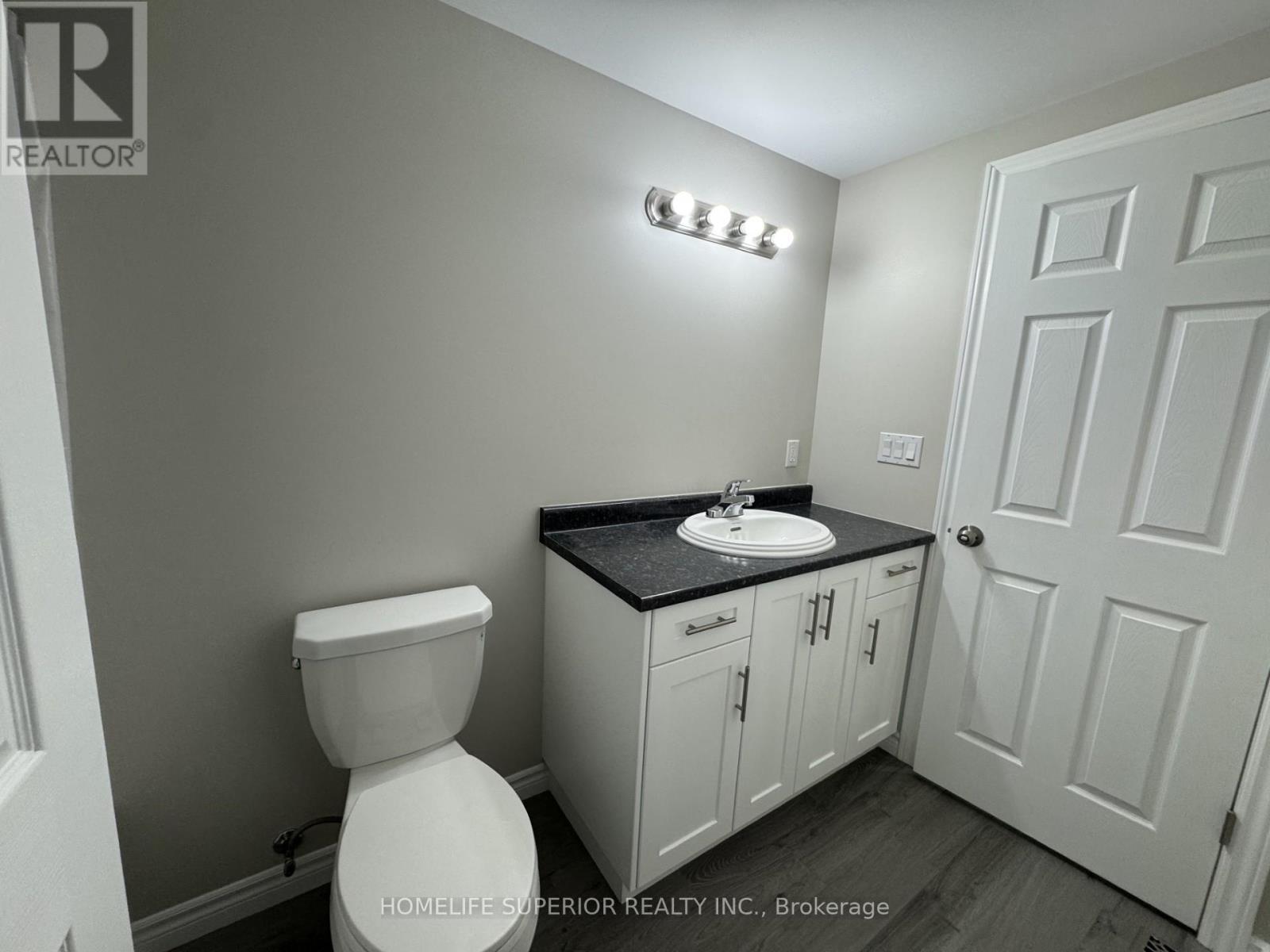 10 Belmont Street, Havelock-Belmont-Methuen (Belmont-Methuen), ON - Indoor Photo Showing Bathroom