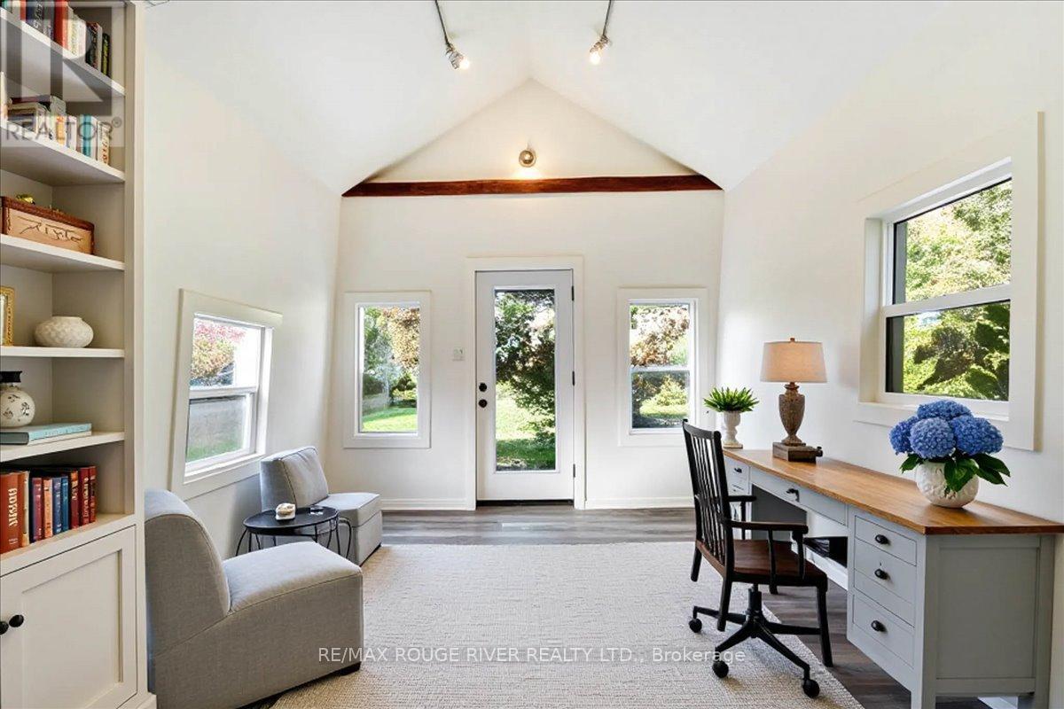 1140 Heritage Line, Otonabee-South Monaghan, ON - Indoor Photo Showing Office