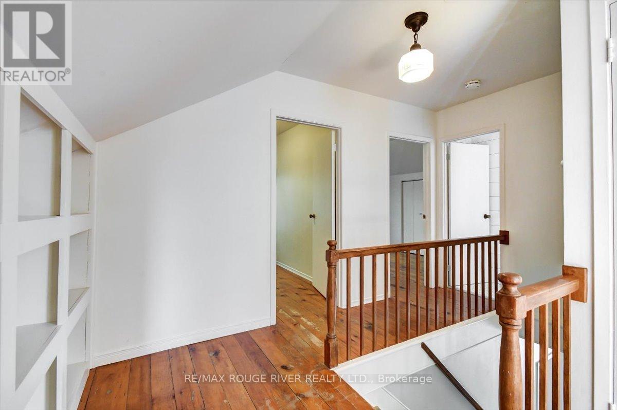 1140 Heritage Line, Otonabee-South Monaghan, ON - Indoor Photo Showing Other Room