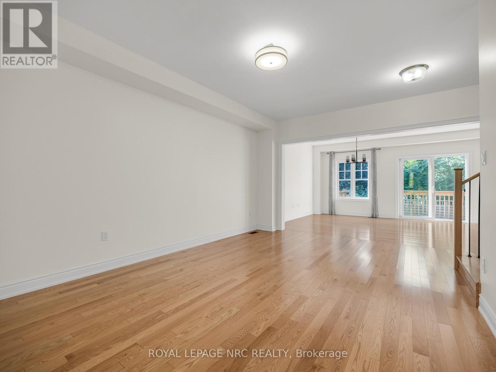 34 Windsor Circle, Niagara-On-The-Lake (Town), ON - Indoor Photo Showing Other Room