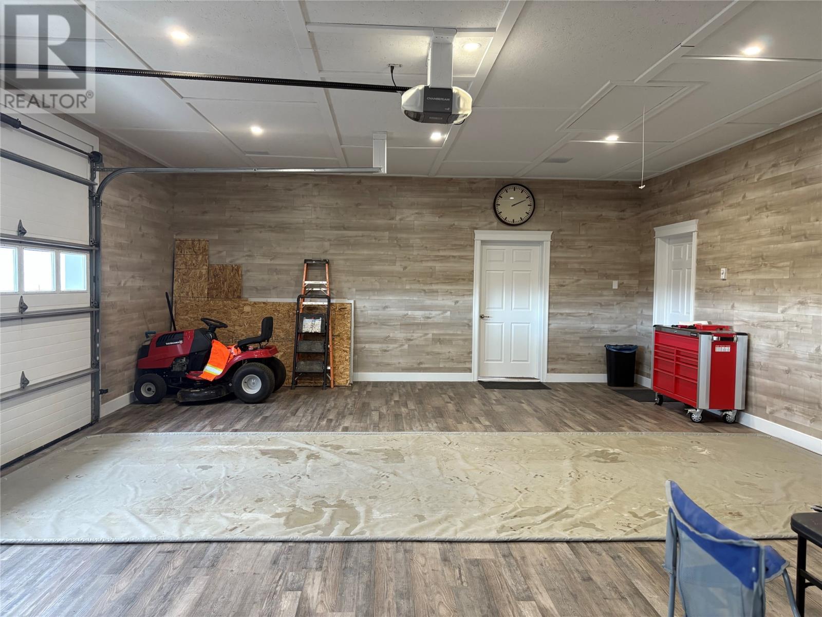 1671 Oceanview Drive, Cape St. George, NL - Indoor Photo Showing Garage