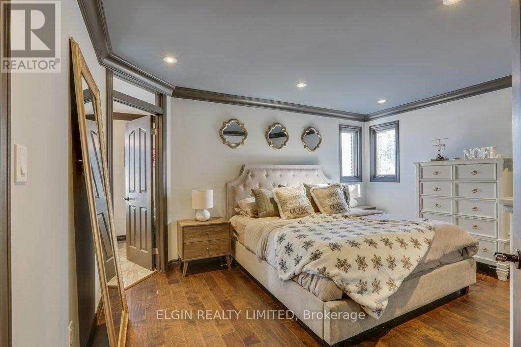 28 Massey Drive, St. Thomas, ON - Indoor Photo Showing Bedroom