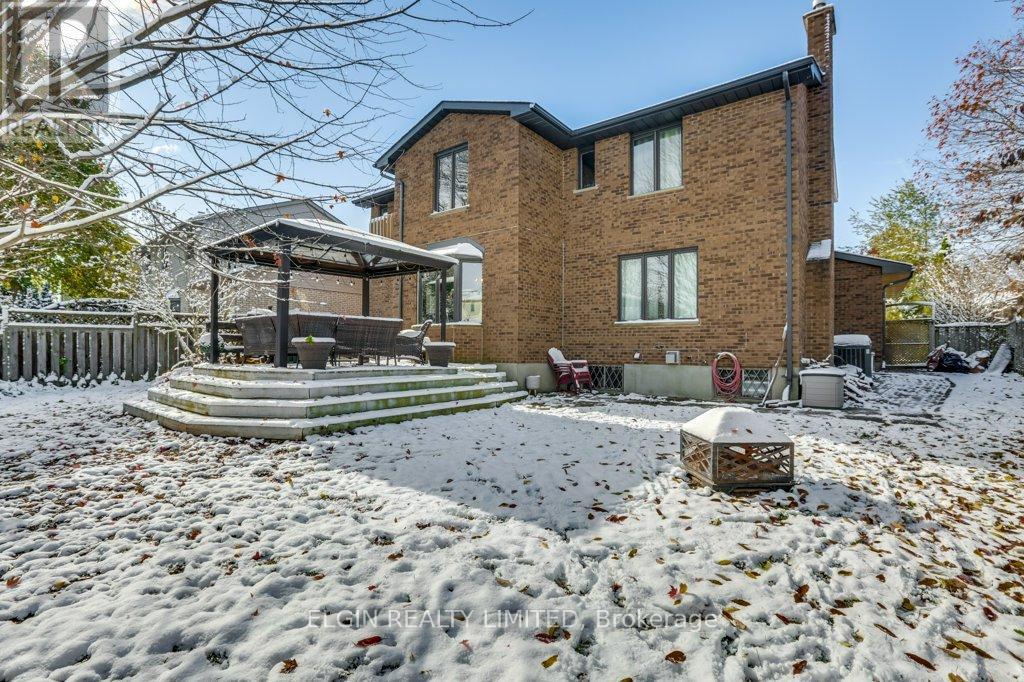 28 Massey Drive, St. Thomas, ON - Outdoor