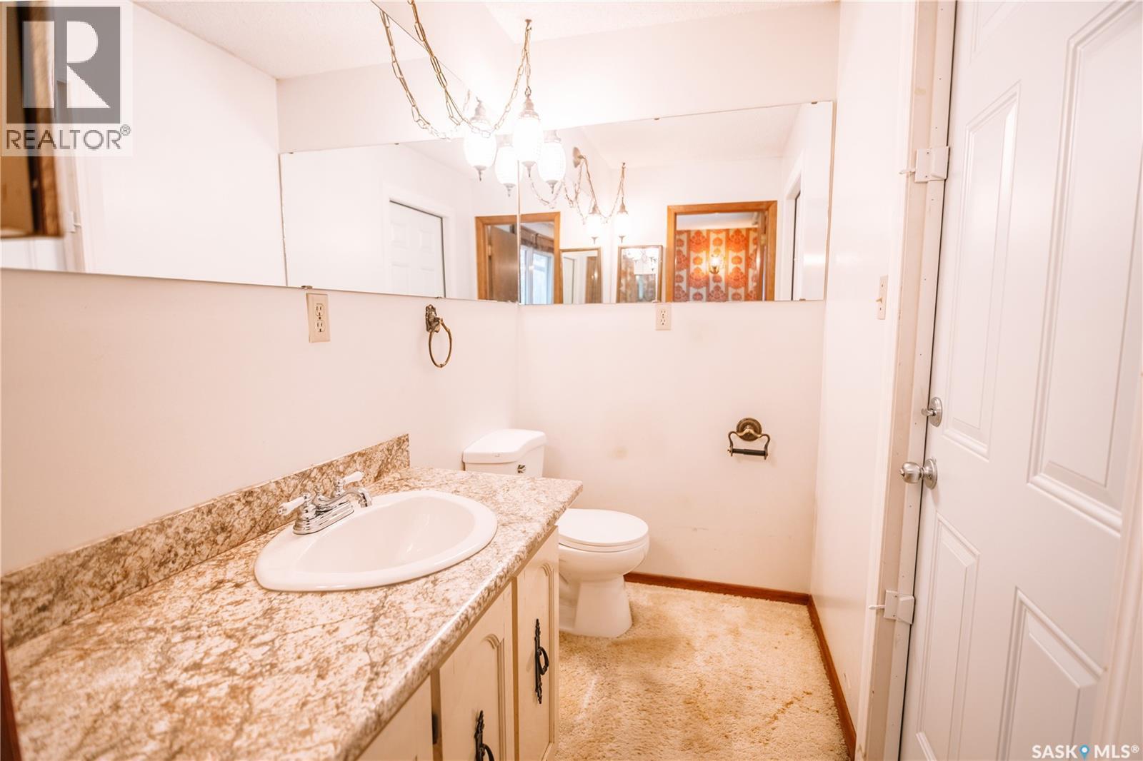 31 Trifunov Crescent, Regina, SK - Indoor Photo Showing Bathroom