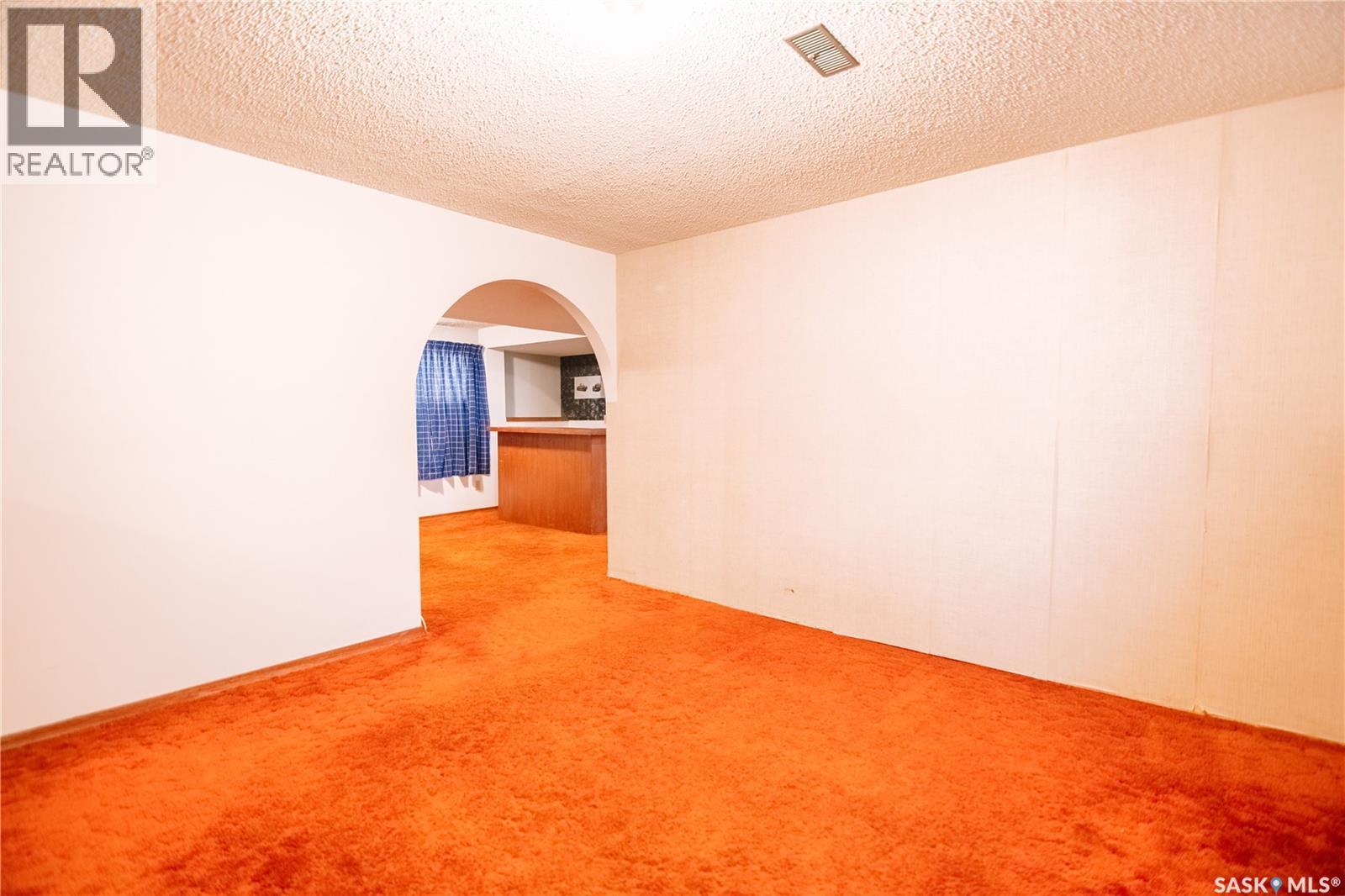 31 Trifunov Crescent, Regina, SK - Indoor Photo Showing Other Room