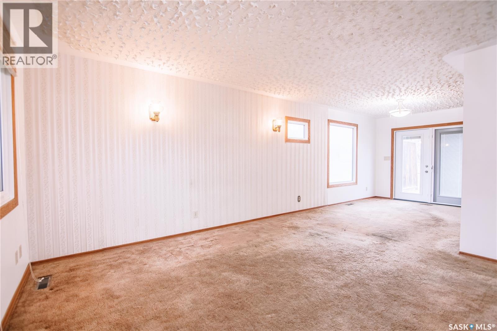 31 Trifunov Crescent, Regina, SK - Indoor Photo Showing Other Room