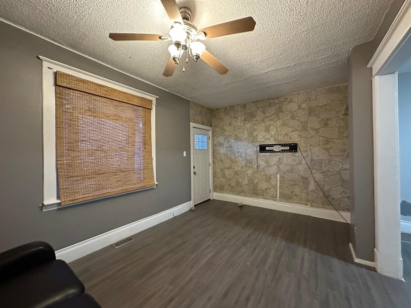 731 Simpson Street, Thunder Bay, ON - Indoor Photo Showing Other Room