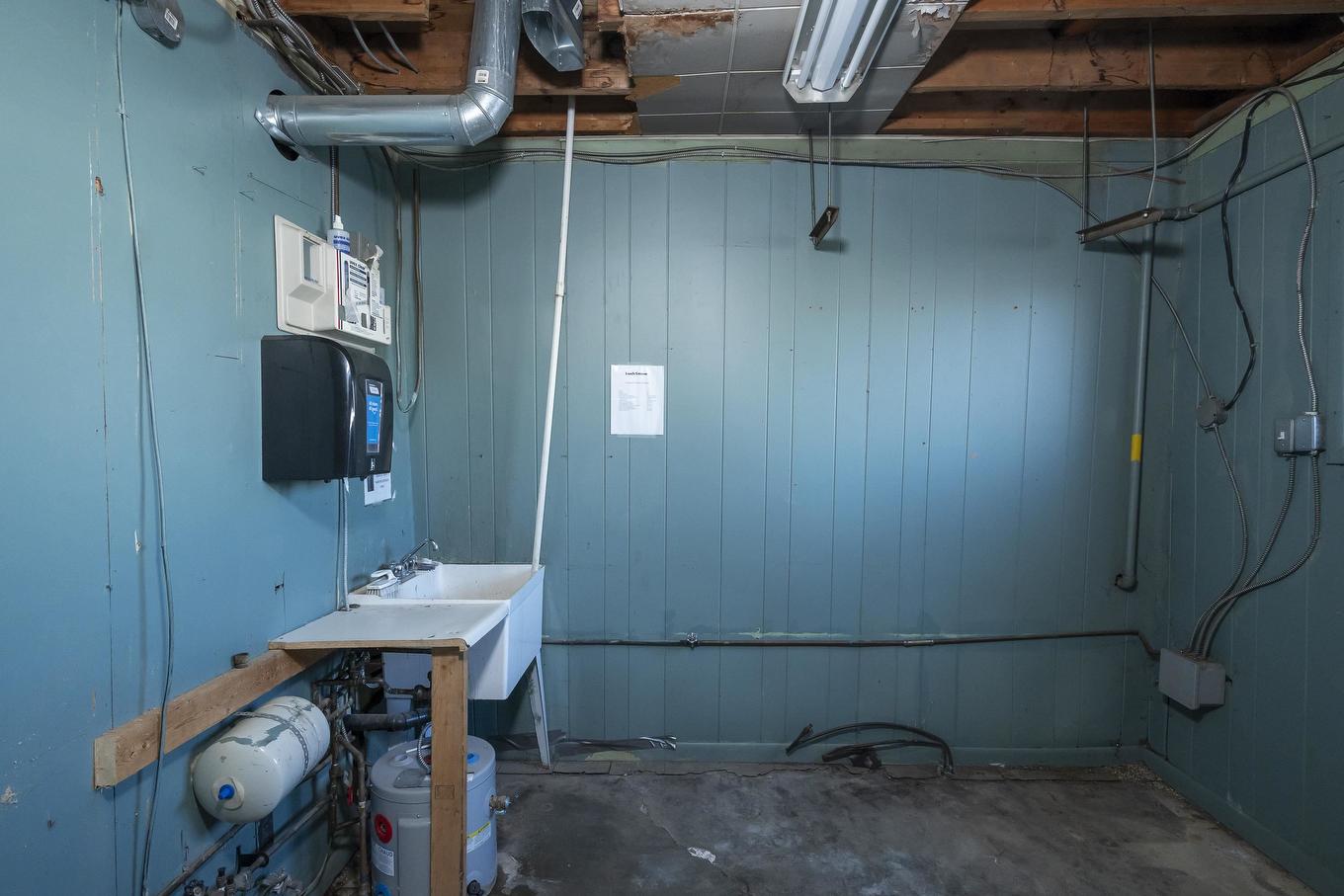 561 Tenth Ave., Thunder Bay, ON