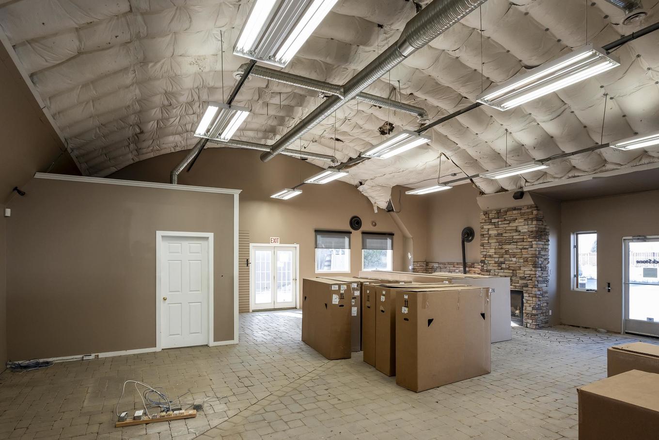 561 Tenth Ave., Thunder Bay, ON