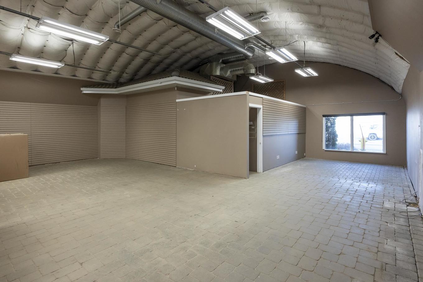 561 Tenth Ave., Thunder Bay, ON