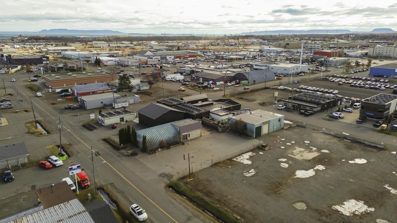 561 Tenth Ave., Thunder Bay, ON