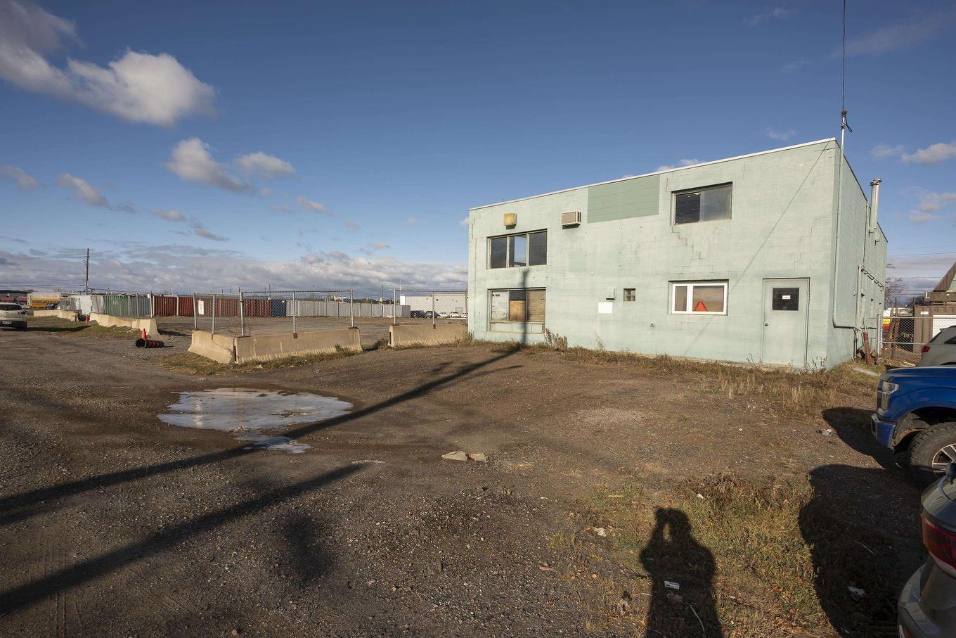 561 Tenth Ave., Thunder Bay, ON