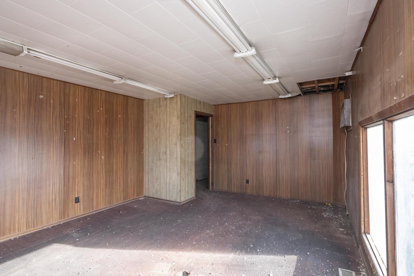 561 Tenth Ave., Thunder Bay, ON