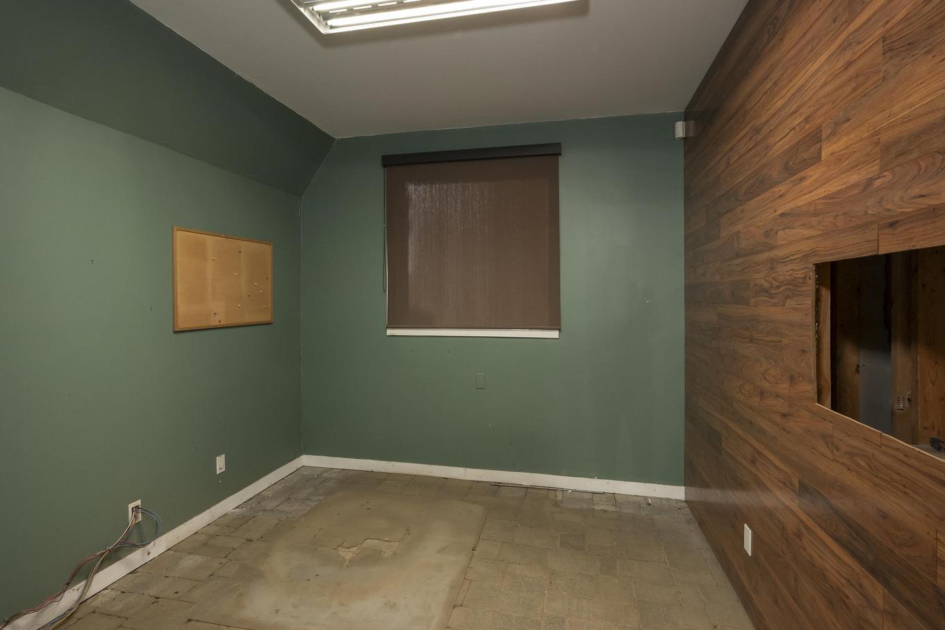 561 Tenth Ave., Thunder Bay, ON