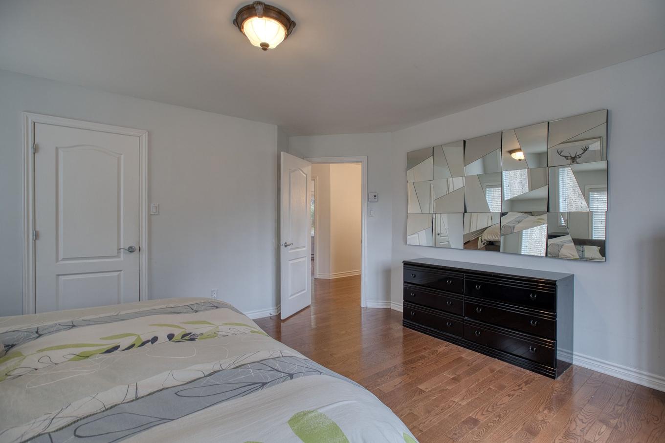 Chambre à coucher principale - 311 Ch. Lagounaris, Saint-Sauveur, QC - Indoor Photo Showing Bedroom