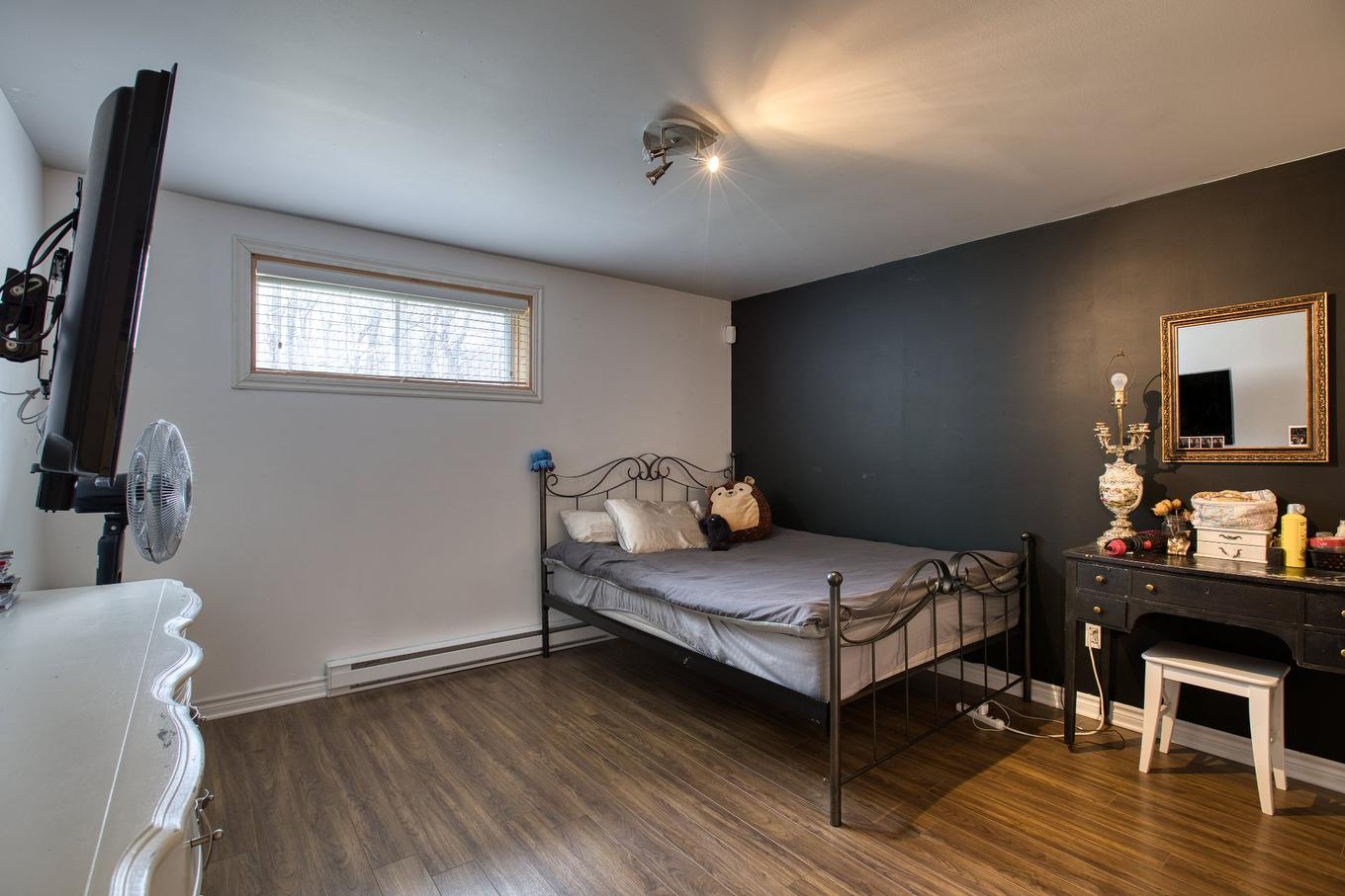 Chambre à coucher - 311 Ch. Lagounaris, Saint-Sauveur, QC - Indoor Photo Showing Bedroom