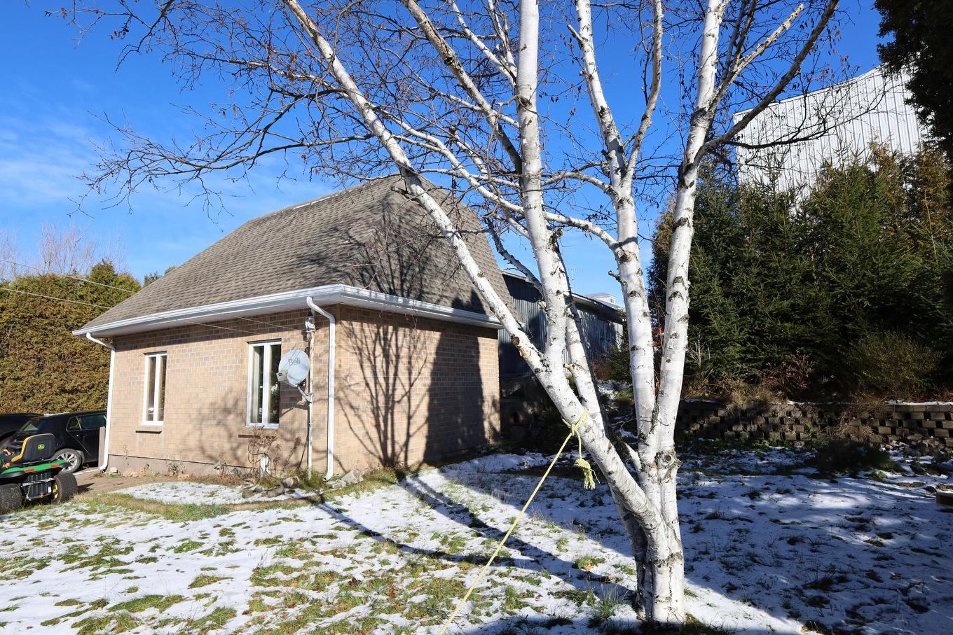 Garage - 985 Rue Adélard, Saint-Pascal, QC - Outdoor