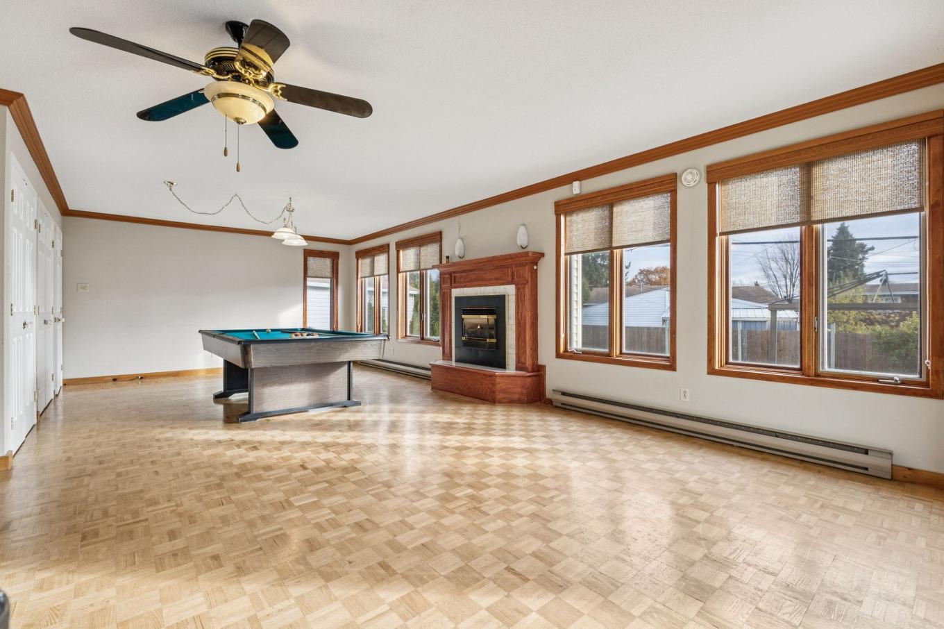 Salle - 50 Rue De Nevers, Gatineau (Gatineau), QC - Indoor With Fireplace