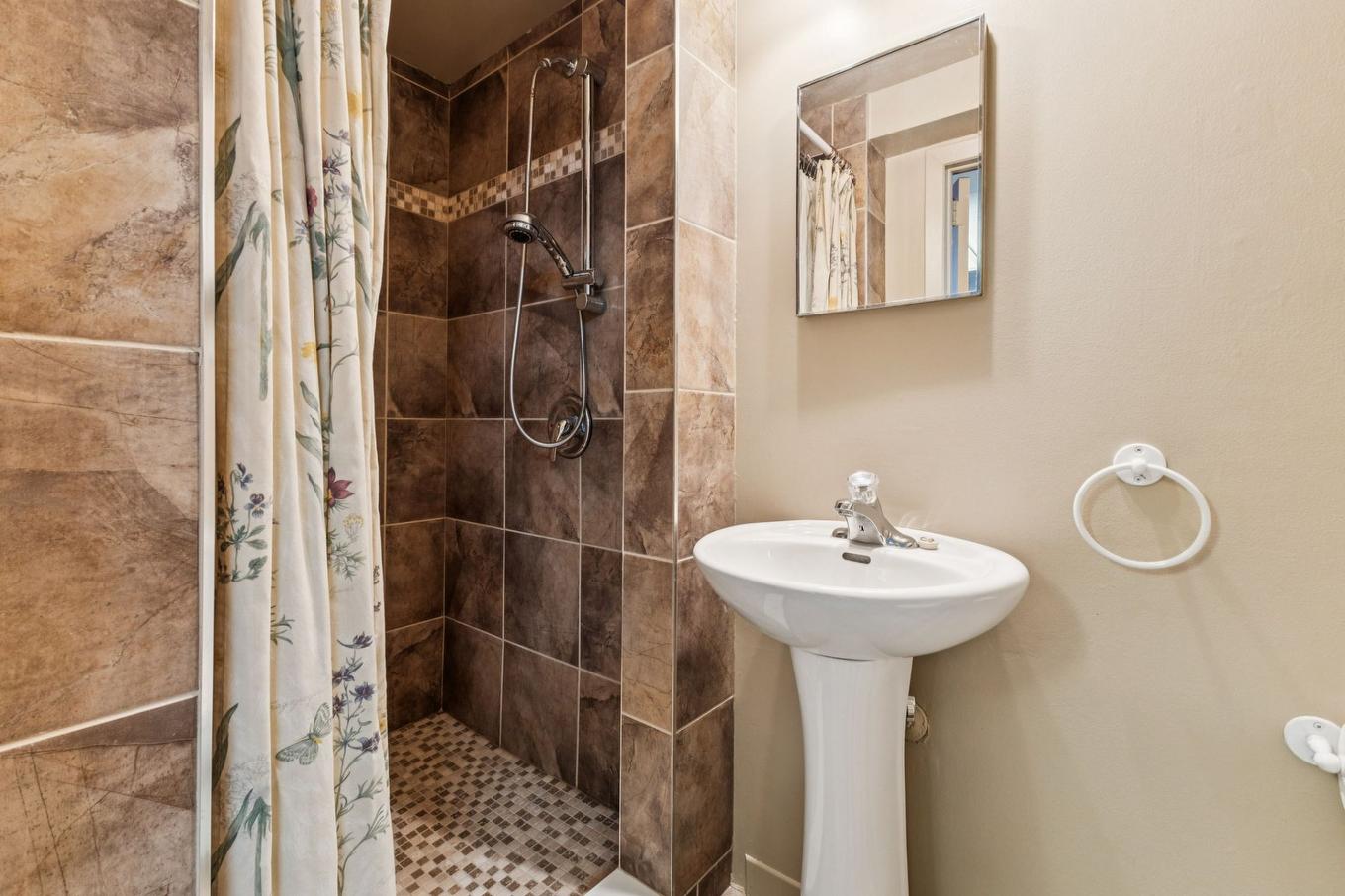 Salle de bains - 50 Rue De Nevers, Gatineau (Gatineau), QC - Indoor Photo Showing Bathroom