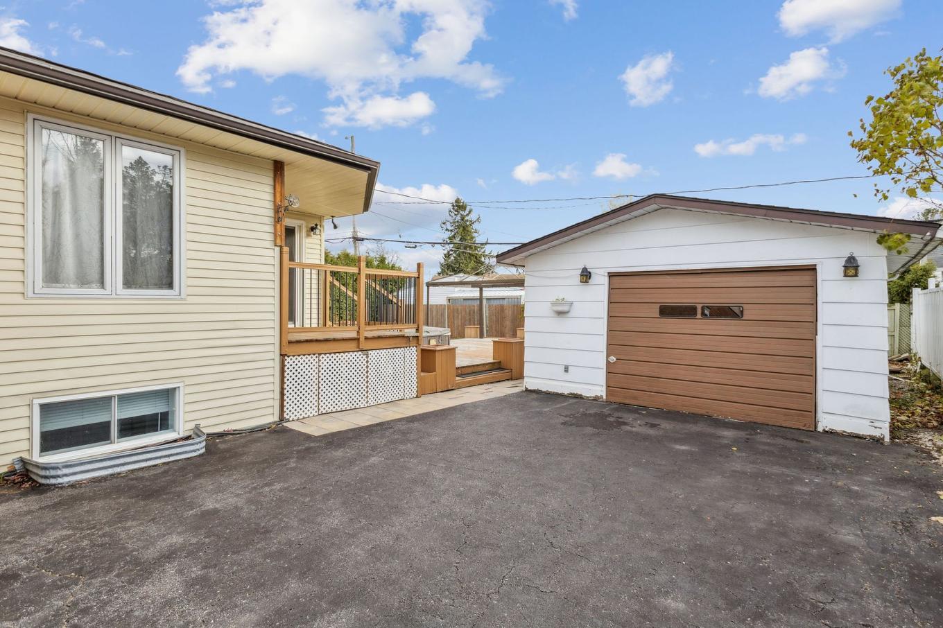 Garage - 50 Rue De Nevers, Gatineau (Gatineau), QC - Outdoor With Exterior