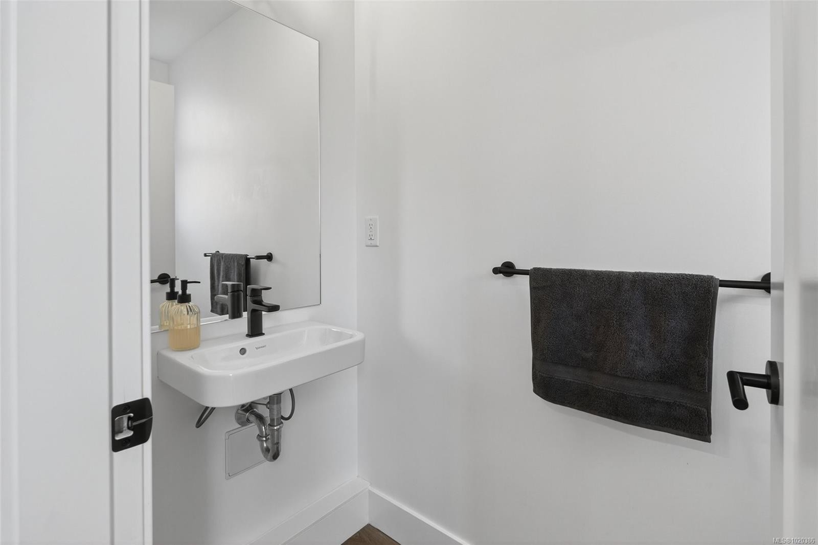 21-255 Caspian Dr, Colwood, BC