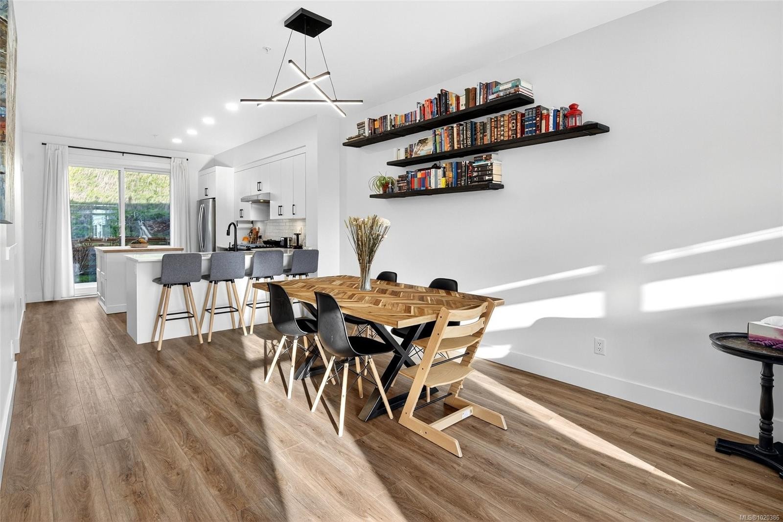 21-255 Caspian Dr, Colwood, BC