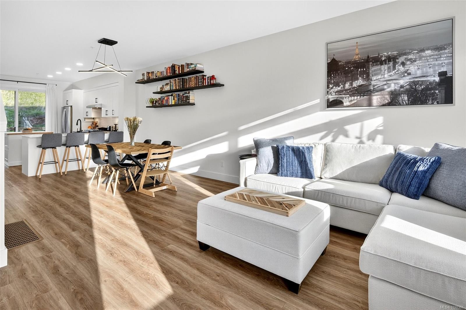 21-255 Caspian Dr, Colwood, BC