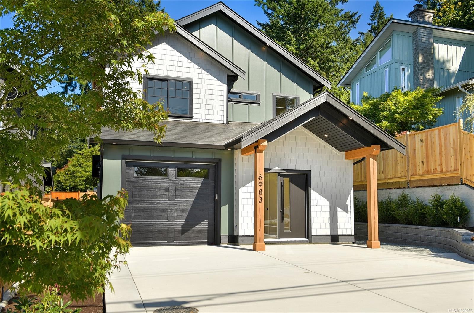 6983 Hagan Rd, Central Saanich, BC