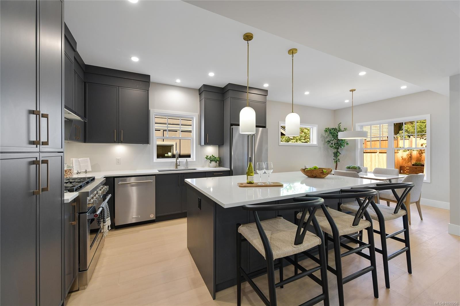 6983 Hagan Rd, Central Saanich, BC