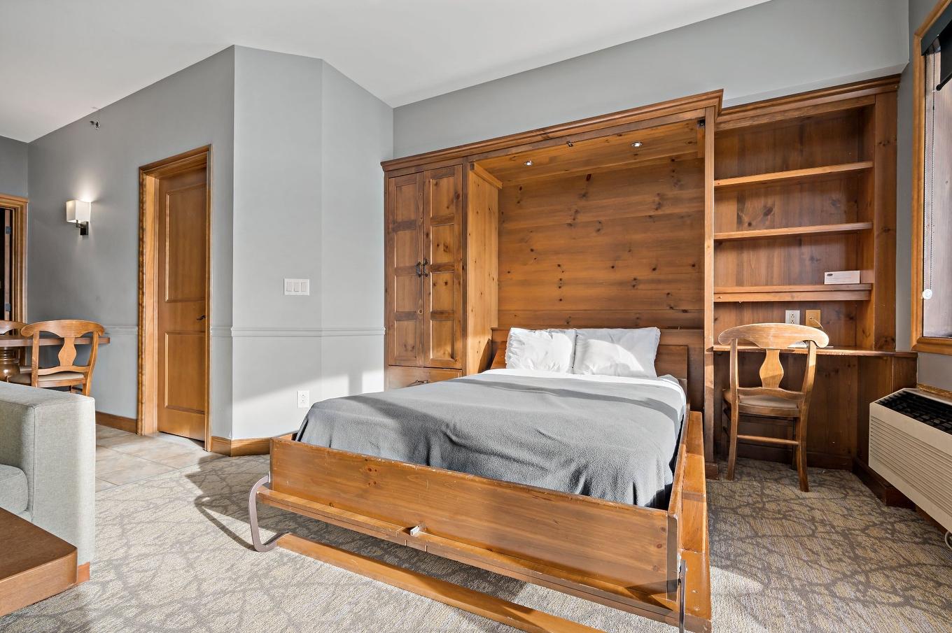 Salon - 124-2396 Rue Labelle, Mont-Tremblant, QC - Indoor Photo Showing Bedroom