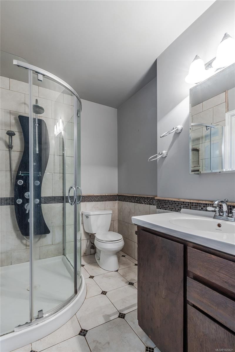 6027 Marie Pl, Nanaimo, BC