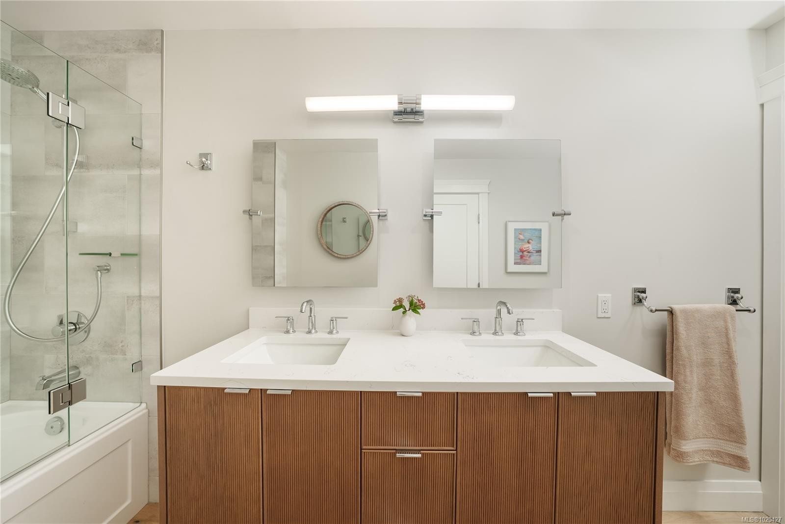 2780 Arbutus Rd, Saanich, BC