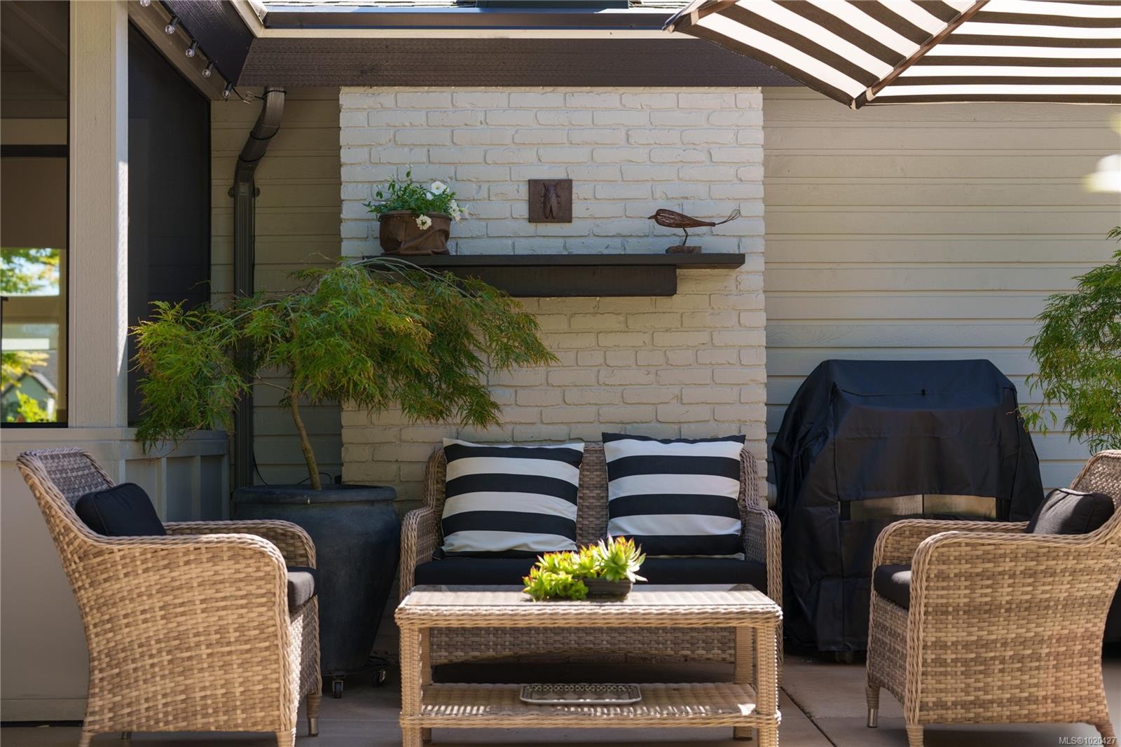 2780 Arbutus Rd, Saanich, BC