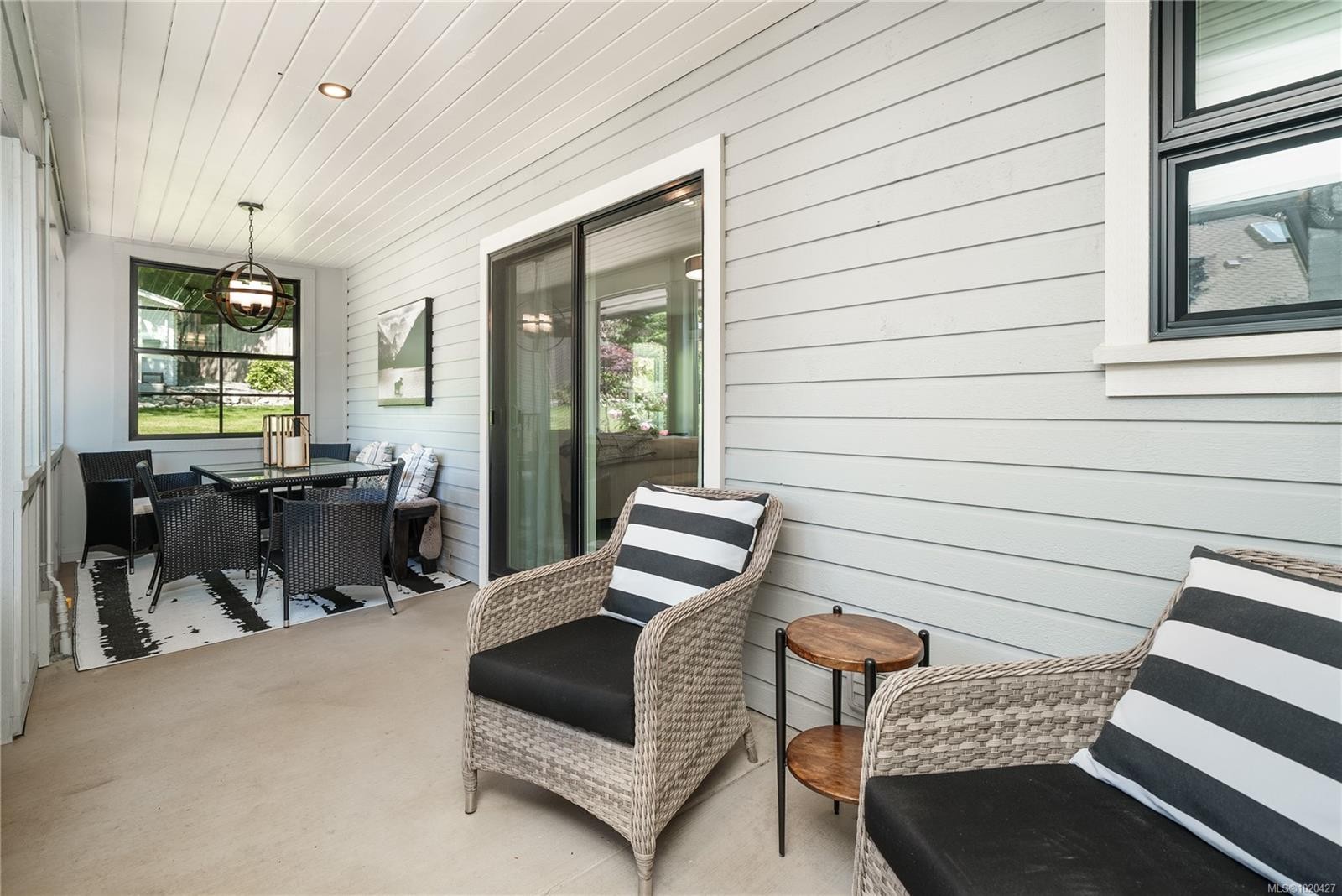 2780 Arbutus Rd, Saanich, BC