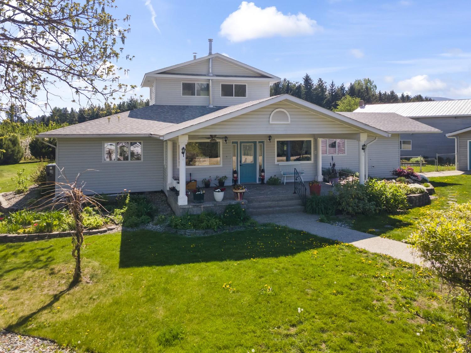 409 33Rd Avenue, Erickson, BC - Outdoor With Deck Patio Veranda With Facade