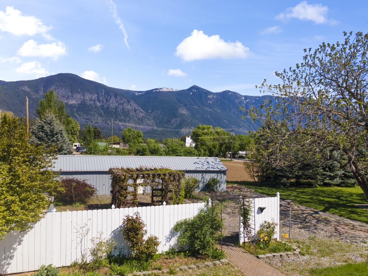 409 33Rd Avenue, Erickson, BC - Outdoor With View