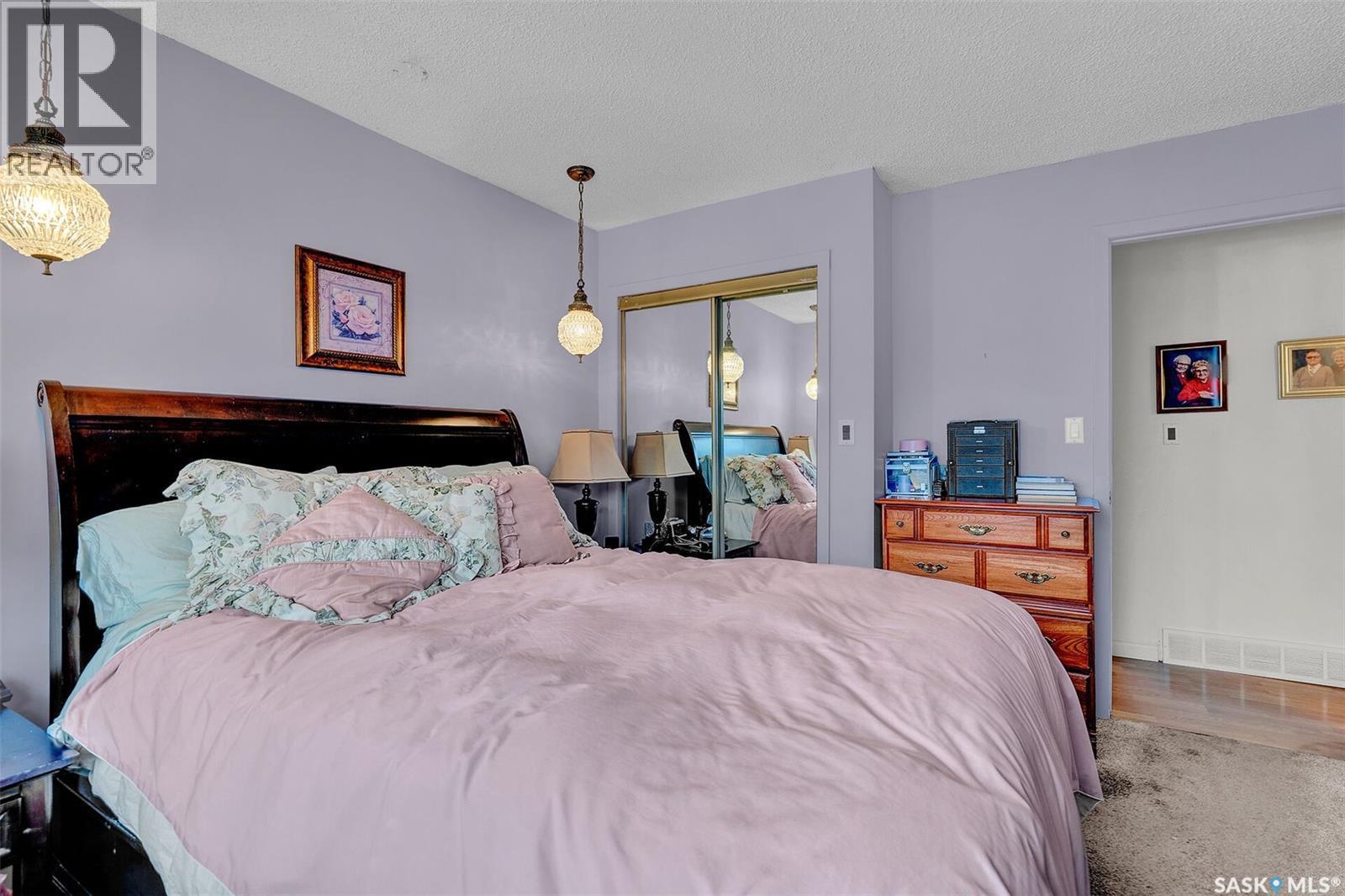 118 Mcsherry Crescent, Regina, SK - Indoor Photo Showing Bedroom
