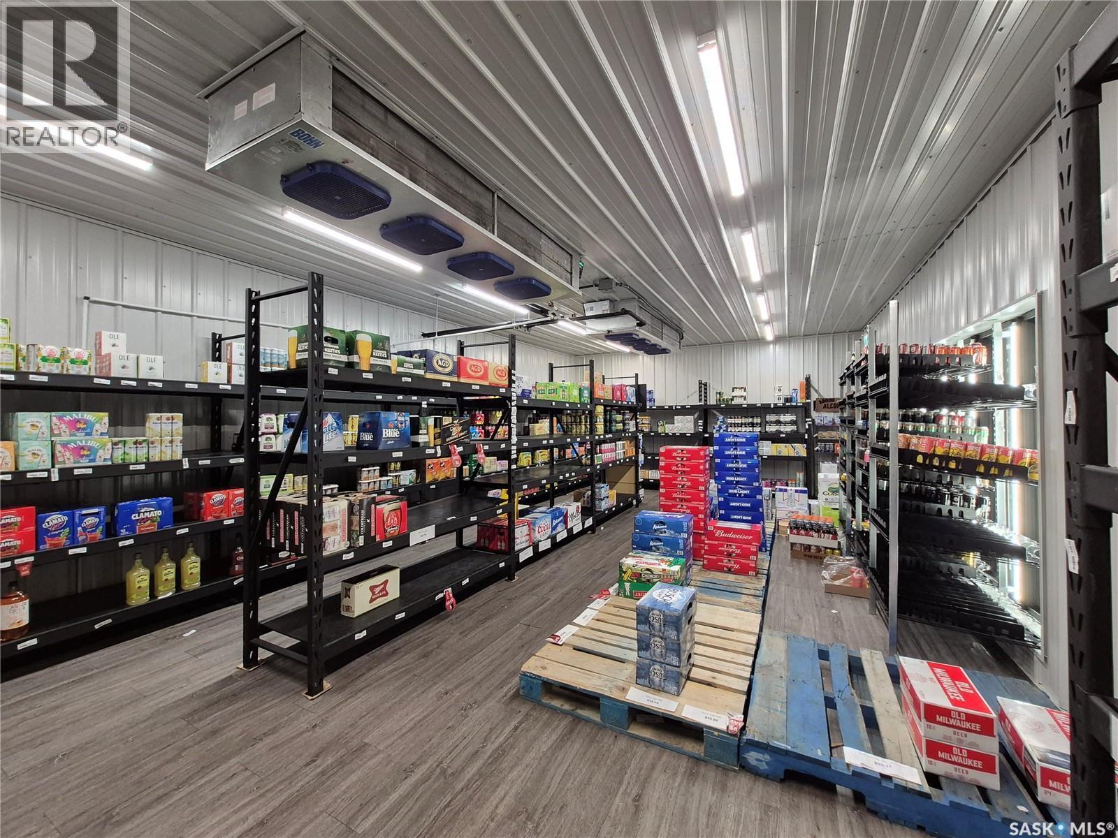 Shaunavon Liquor Store, Shaunavon, SK