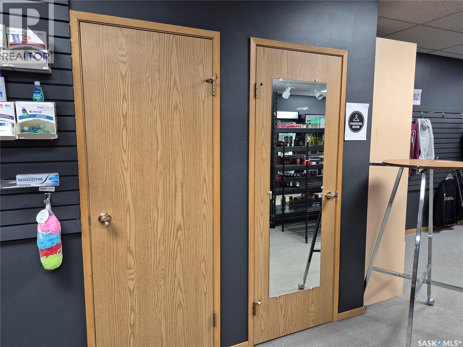 Shaunavon Liquor Store, Shaunavon, SK