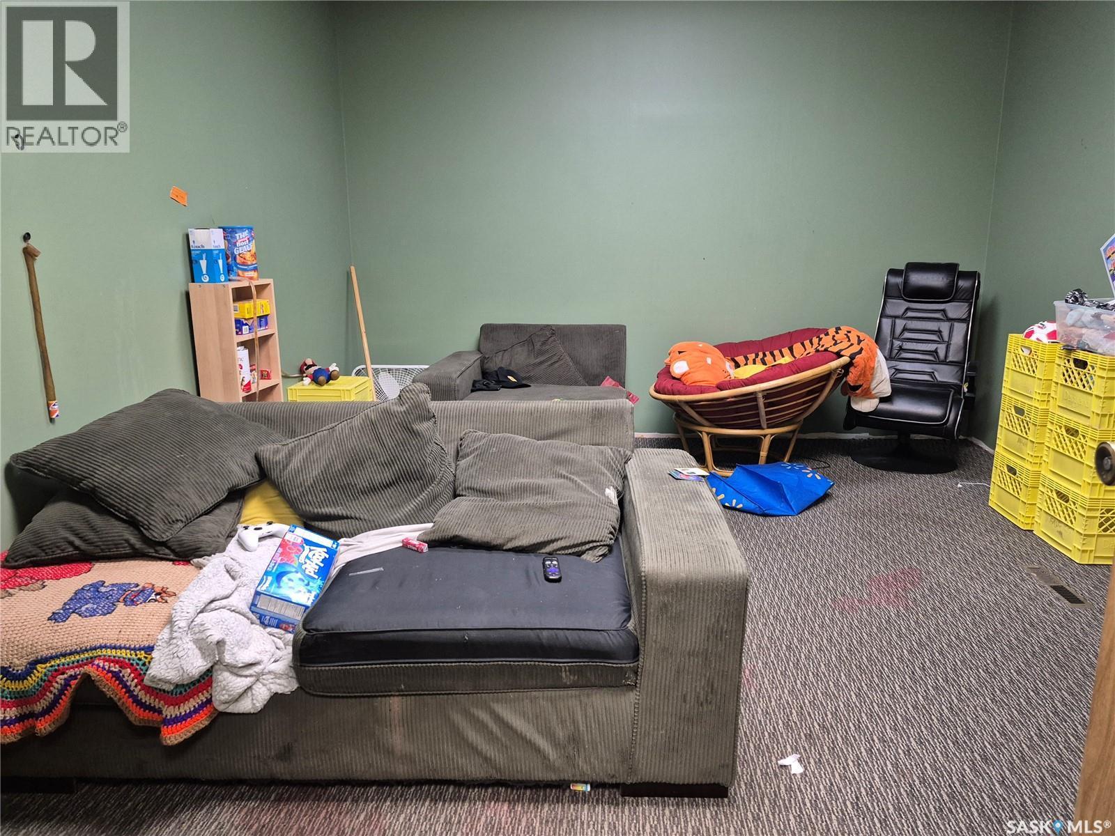 Shaunavon Liquor Store, Shaunavon, SK