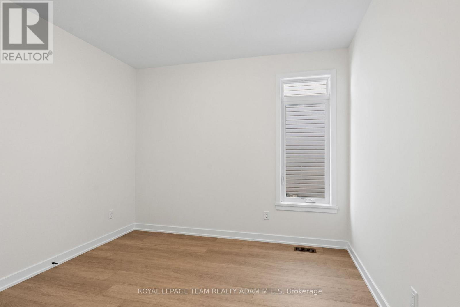 Bedroom 2 - 1047 Moore Street, Brockville, ON - Indoor Photo Showing Other Room